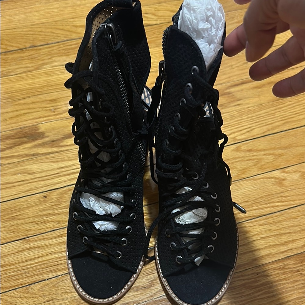 Dolce Vita lace up summer block heel. Black suede